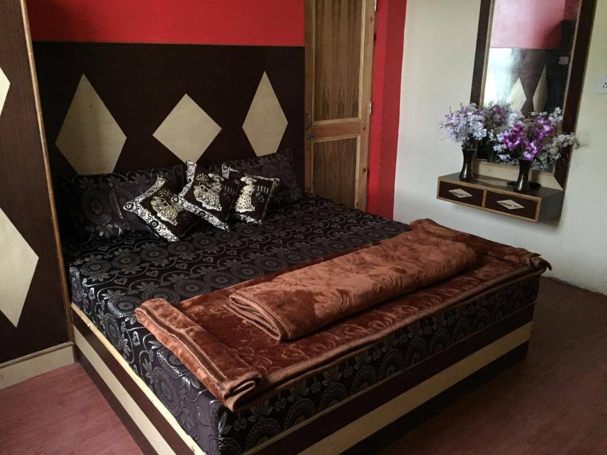 Indian Backpackers Hostel Manāli Eksteriør bilde
