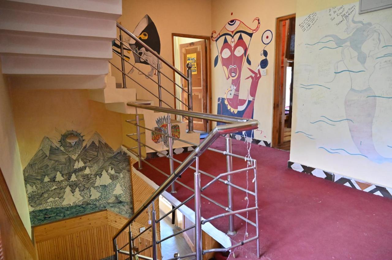 Indian Backpackers Hostel Manāli Eksteriør bilde