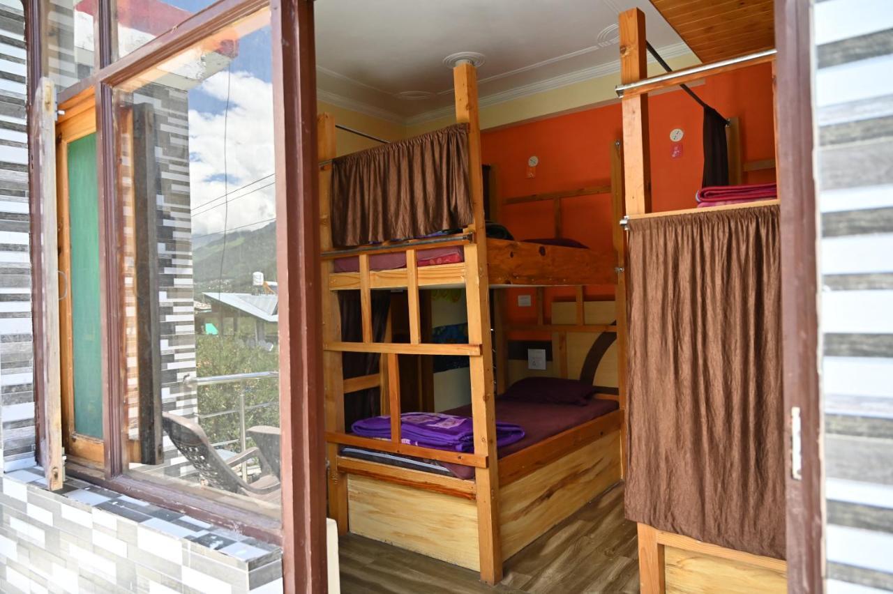 Indian Backpackers Hostel Manāli Eksteriør bilde