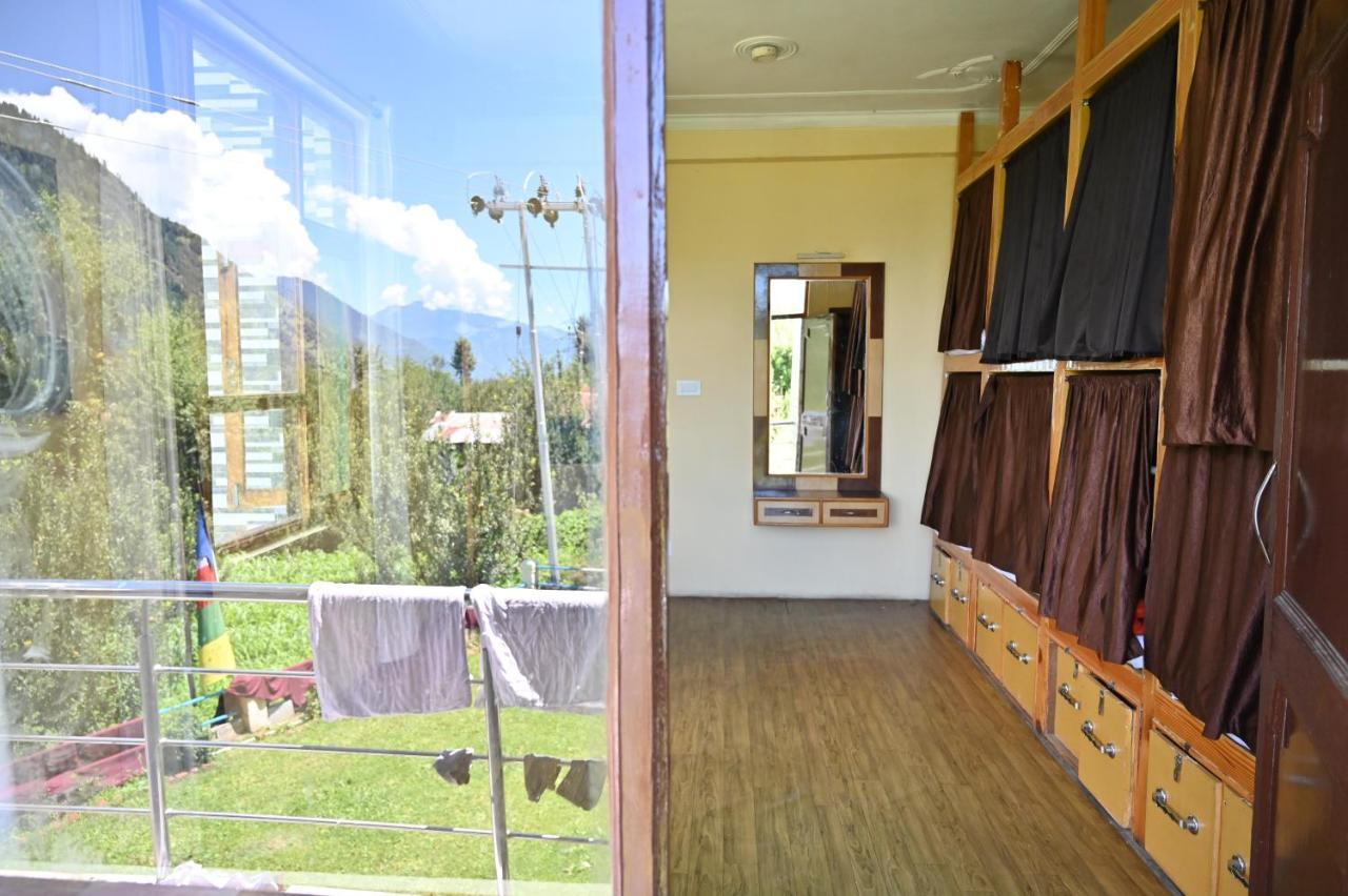 Indian Backpackers Hostel Manāli Eksteriør bilde