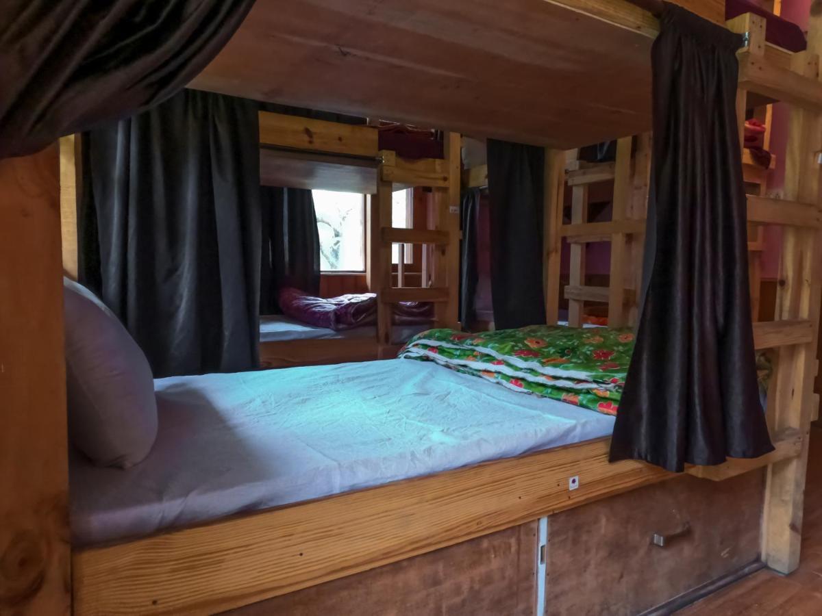 Indian Backpackers Hostel Manāli Eksteriør bilde