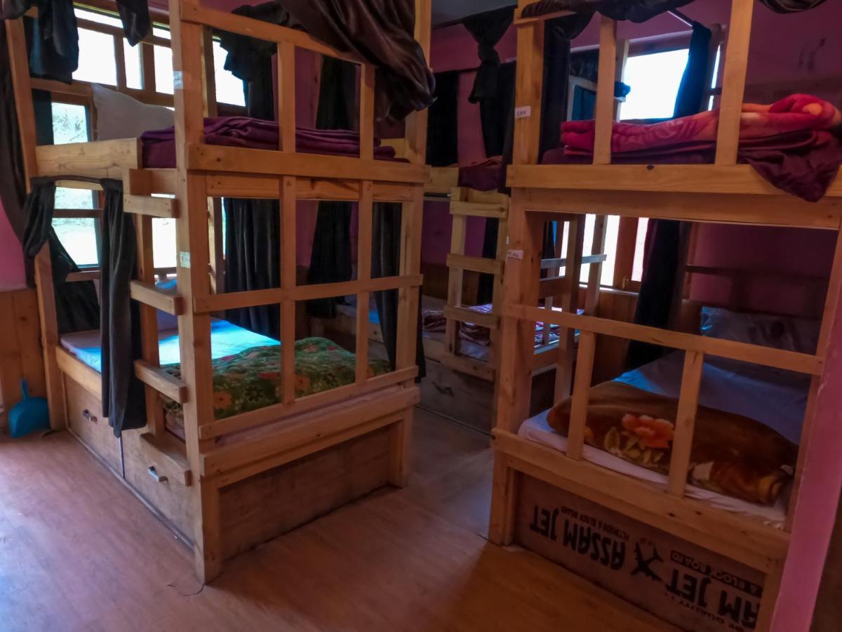 Indian Backpackers Hostel Manāli Eksteriør bilde