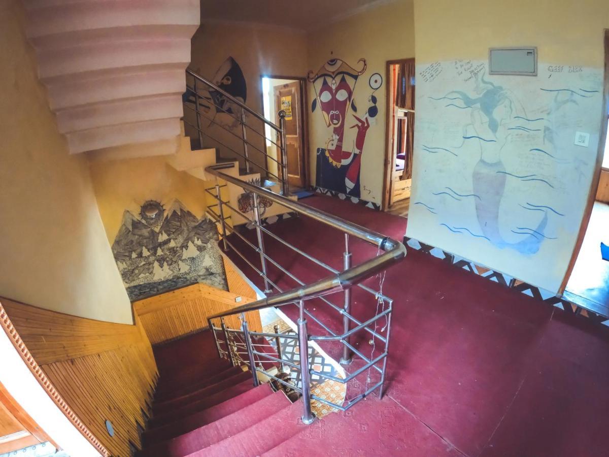 Indian Backpackers Hostel Manāli Eksteriør bilde