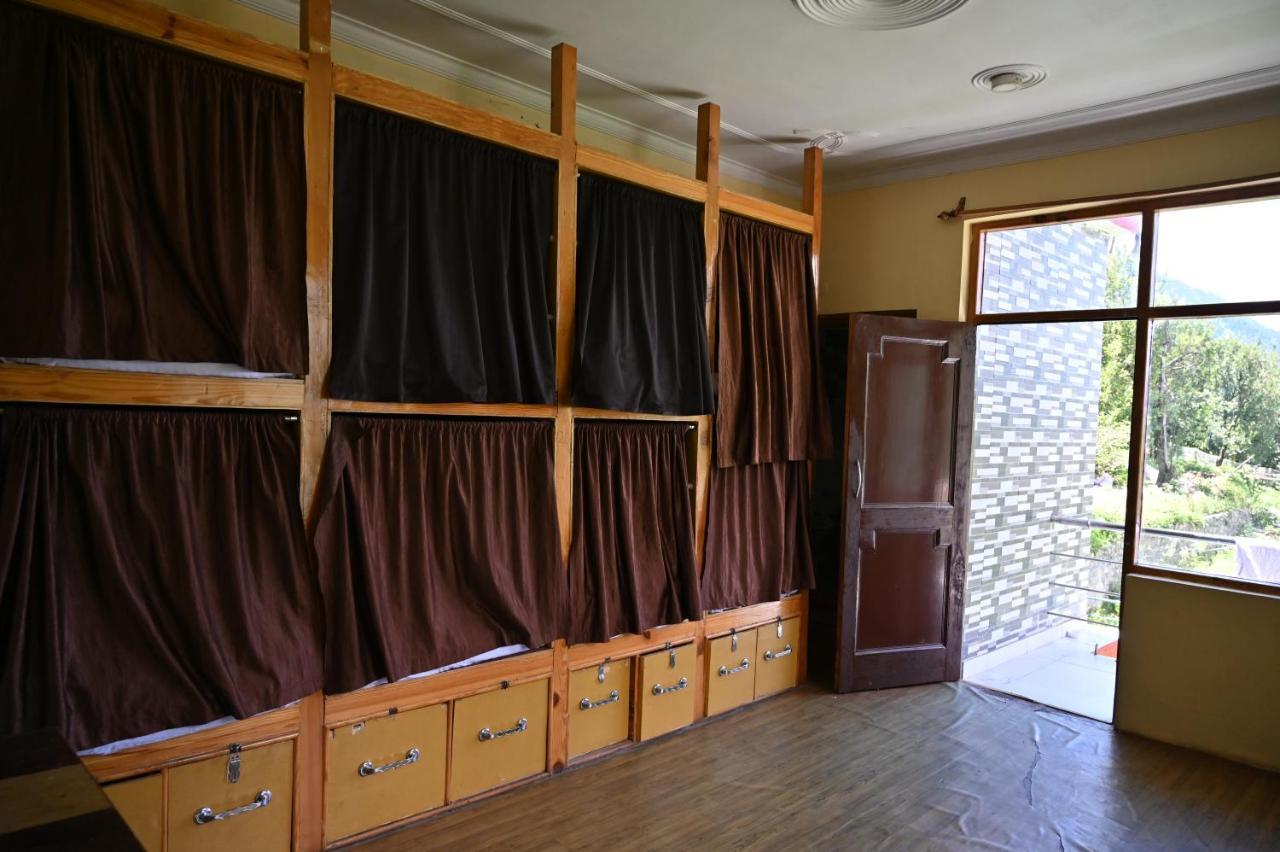 Indian Backpackers Hostel Manāli Eksteriør bilde