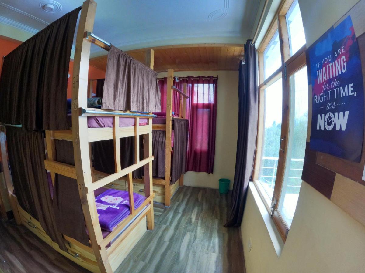 Indian Backpackers Hostel Manāli Eksteriør bilde
